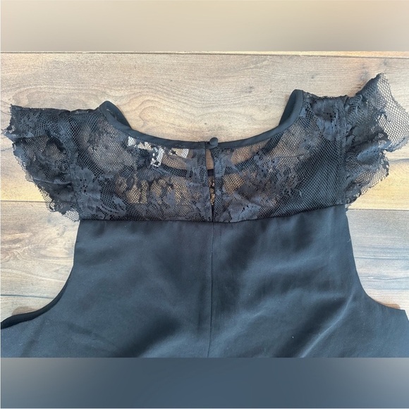 WAYF Black Lace Trim Sleeveless Blouse – Size Large - Picture 5 of 6